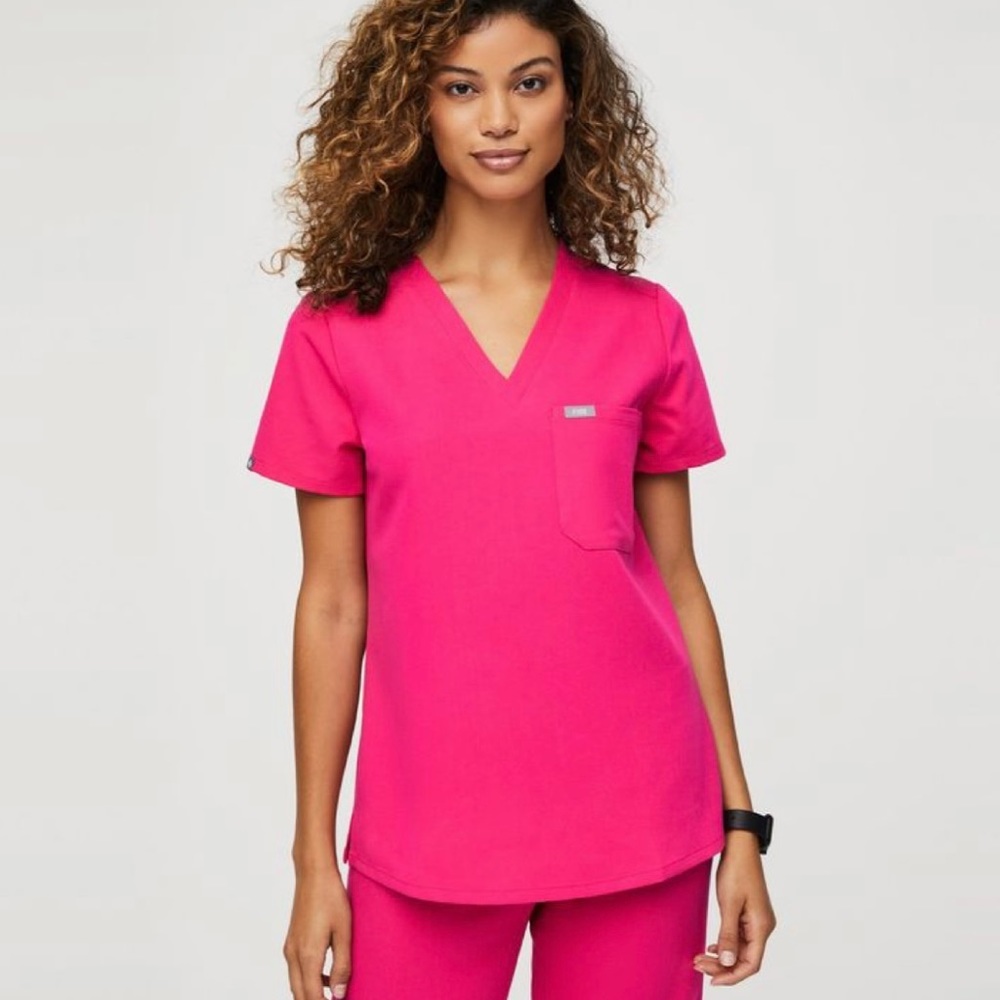 FIGS Hot Pink scrub top XS
